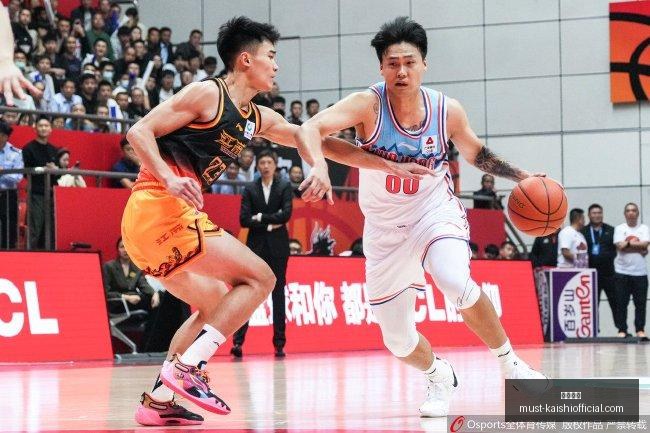 曼联青训右,后卫奥贡奈,耶转会阿森,尊龙凯时官网,尊龙凯时价格,尊龙凯时服务,尊龙凯时对比,尊龙凯时优势