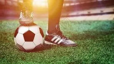 《独家揭秘！曼联重磅签约，前阿森纳公关巨头即将加盟，26年辉煌新篇章！》