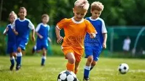 申花再陷败局魔咒！两年连遭滑铁卢，见证海港霸主三冠传奇！