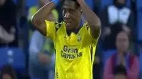 揭秘球场风波！卢克曼离场争议瞬间，与尤里奇教练激情对峙引热议